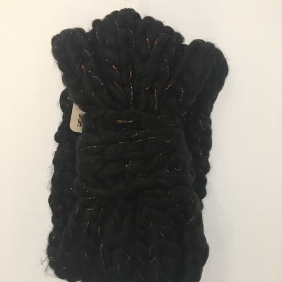 Urban Outfitters Black Metallic Ear Warmer - Picture 3 of 3